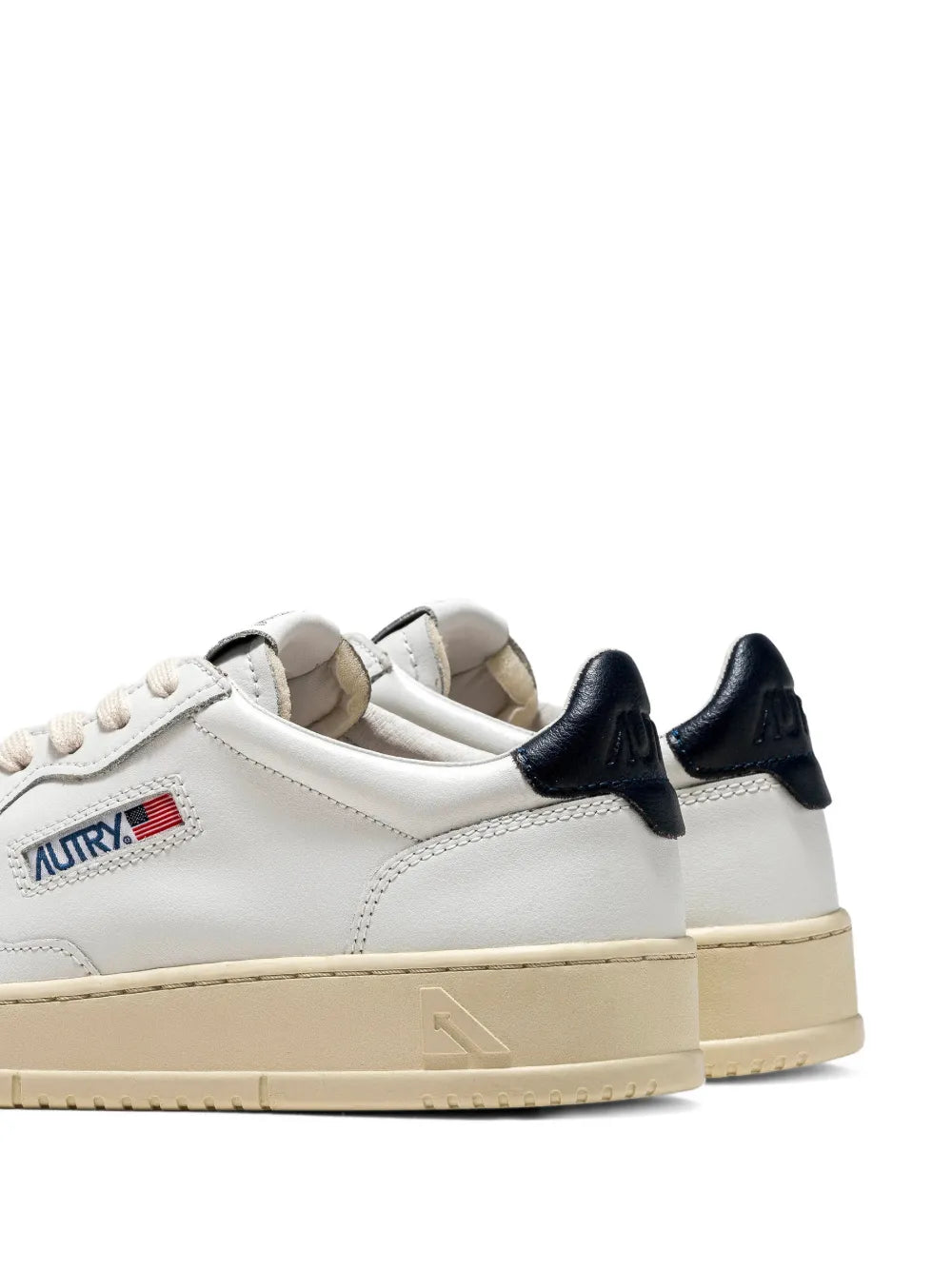 Autry Navy Trim Medalist Low Trainers