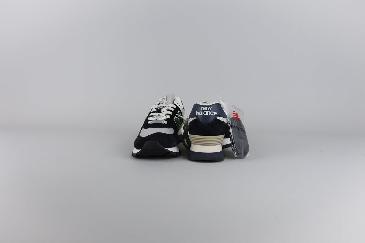 New Balance 574 'Rugged Black Green' - Size 39.5 (ARCHIVE)