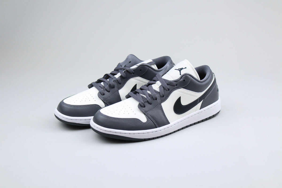 Jordan 1 Low 'Dark Grey'