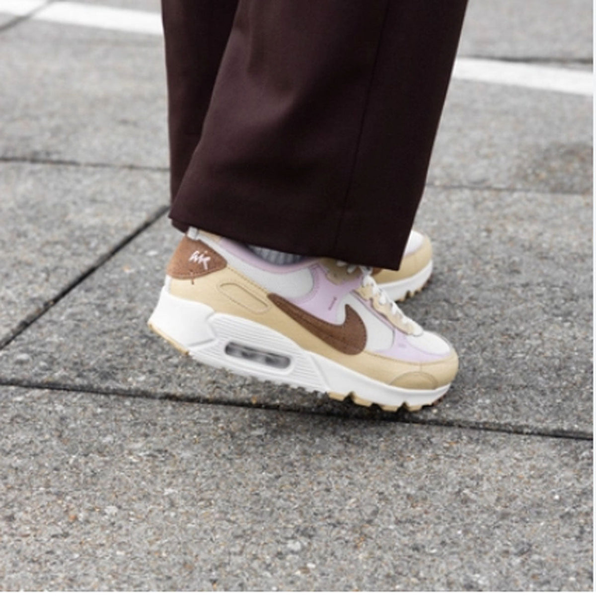 Nike Air Max 90 Futura 'Neapolitan' (W)