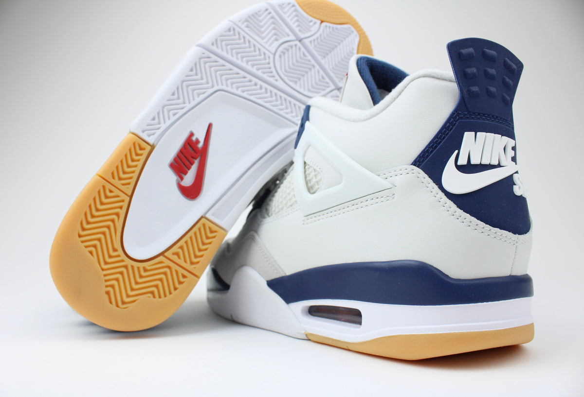 Nike SB x Air Jordan 4 'Navy'