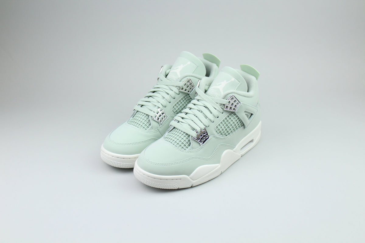 Air Jordan 4 Retro 'Seafoam Sail'