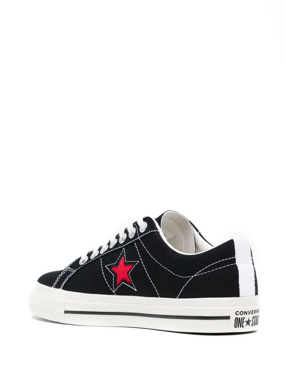 Comme Des Gar ns Play X Converse X Converse One Star Sneakers