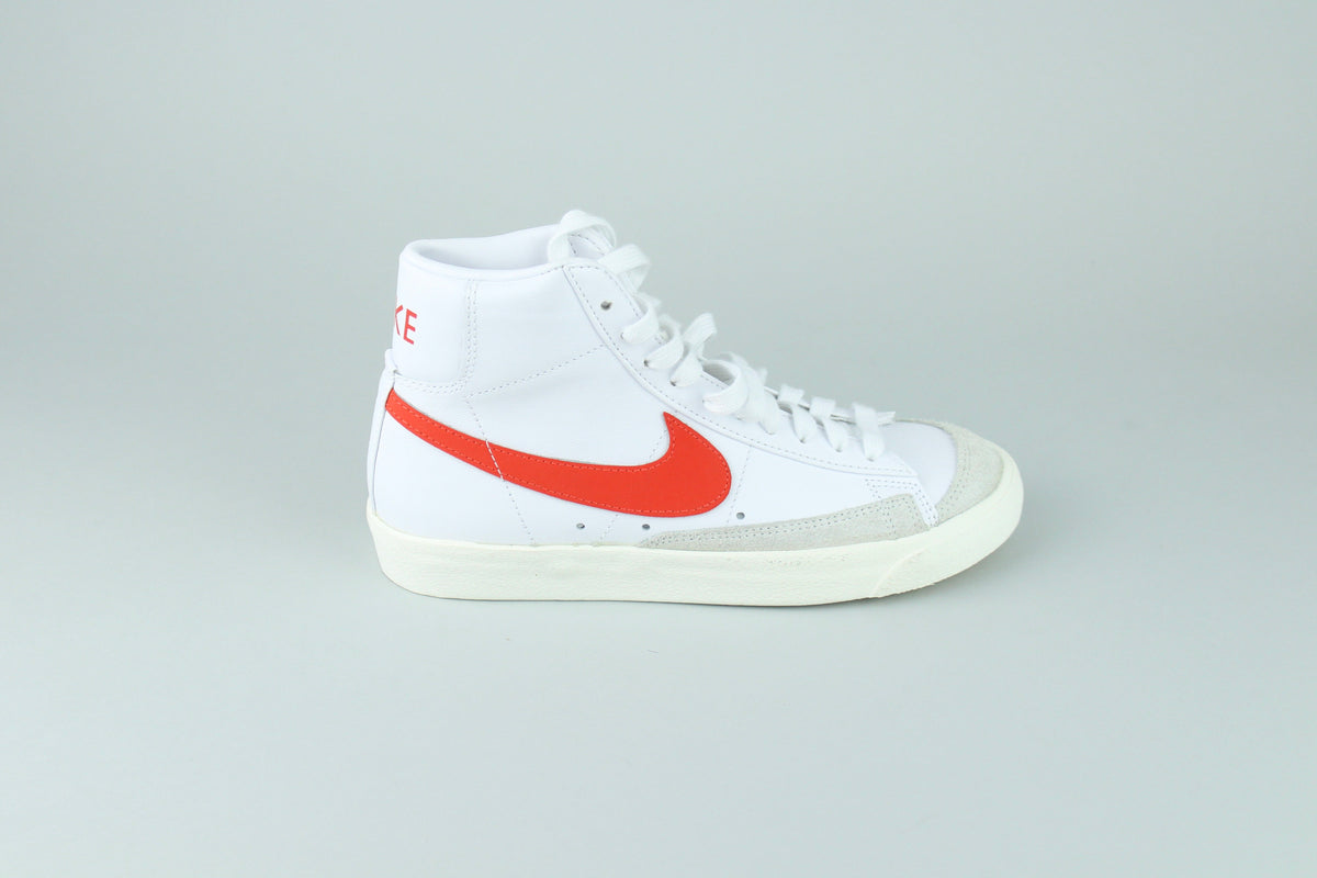 Nike Blazer Mid 77 Vintage 'Habanero Red' (Women's) - Size 37.5 (ARCHIVE)