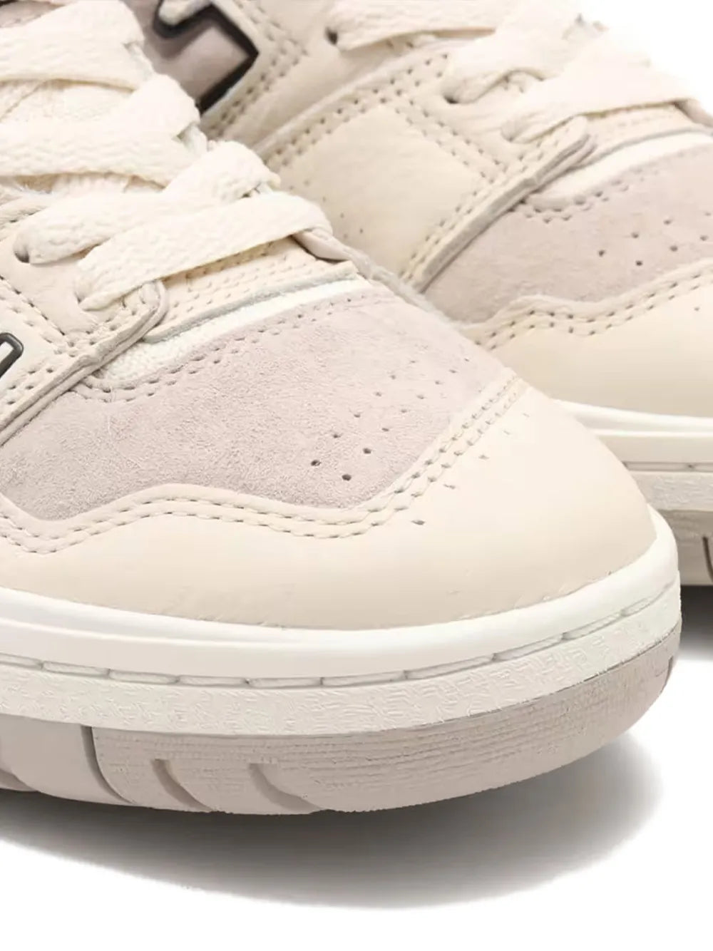New Balance 550 Lace-Up Leather