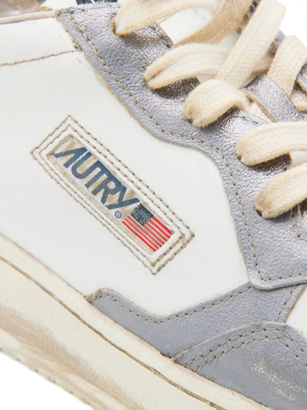 Autry Medallist Lace-Up Leather Sneakers