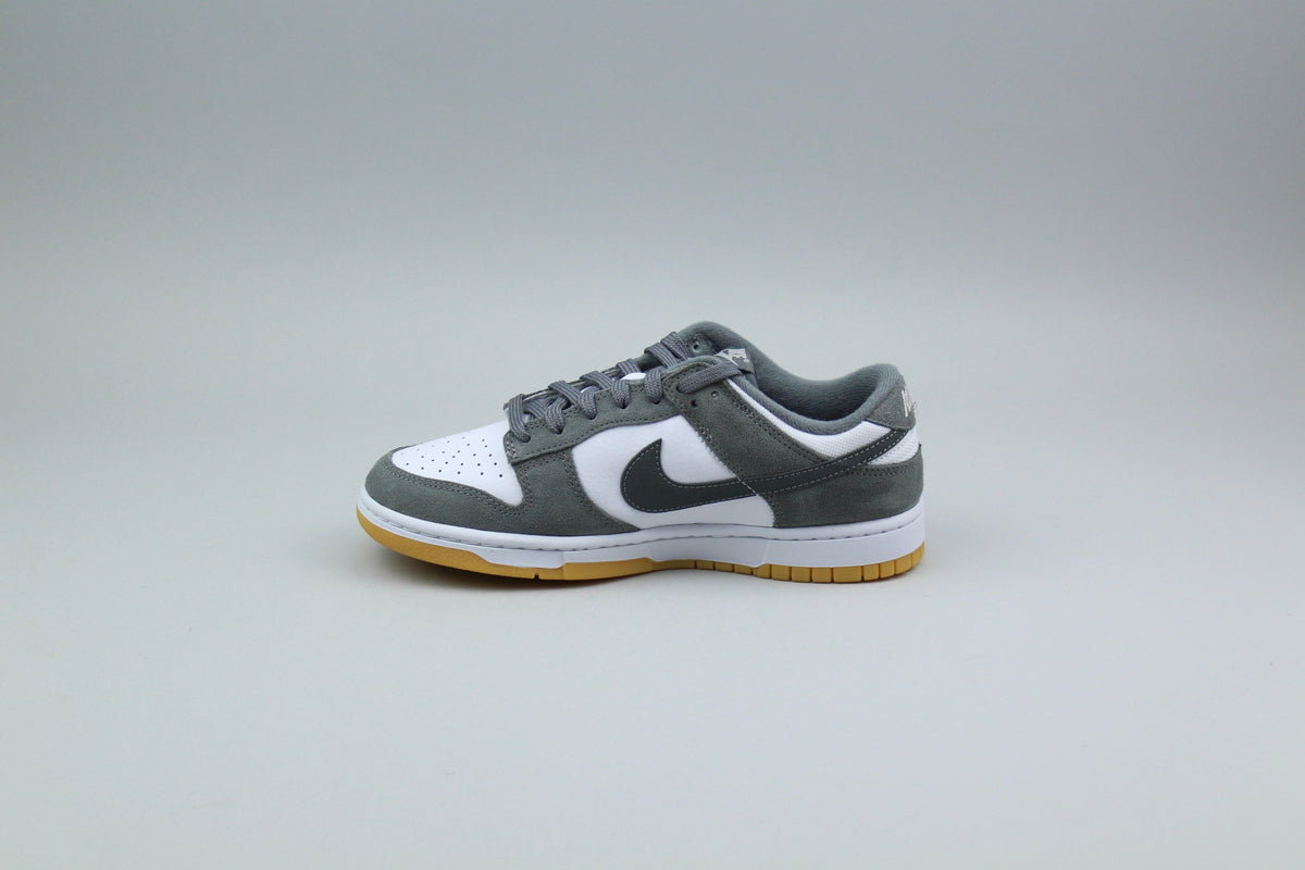 Nike Dunk Low 'Smoke Grey'