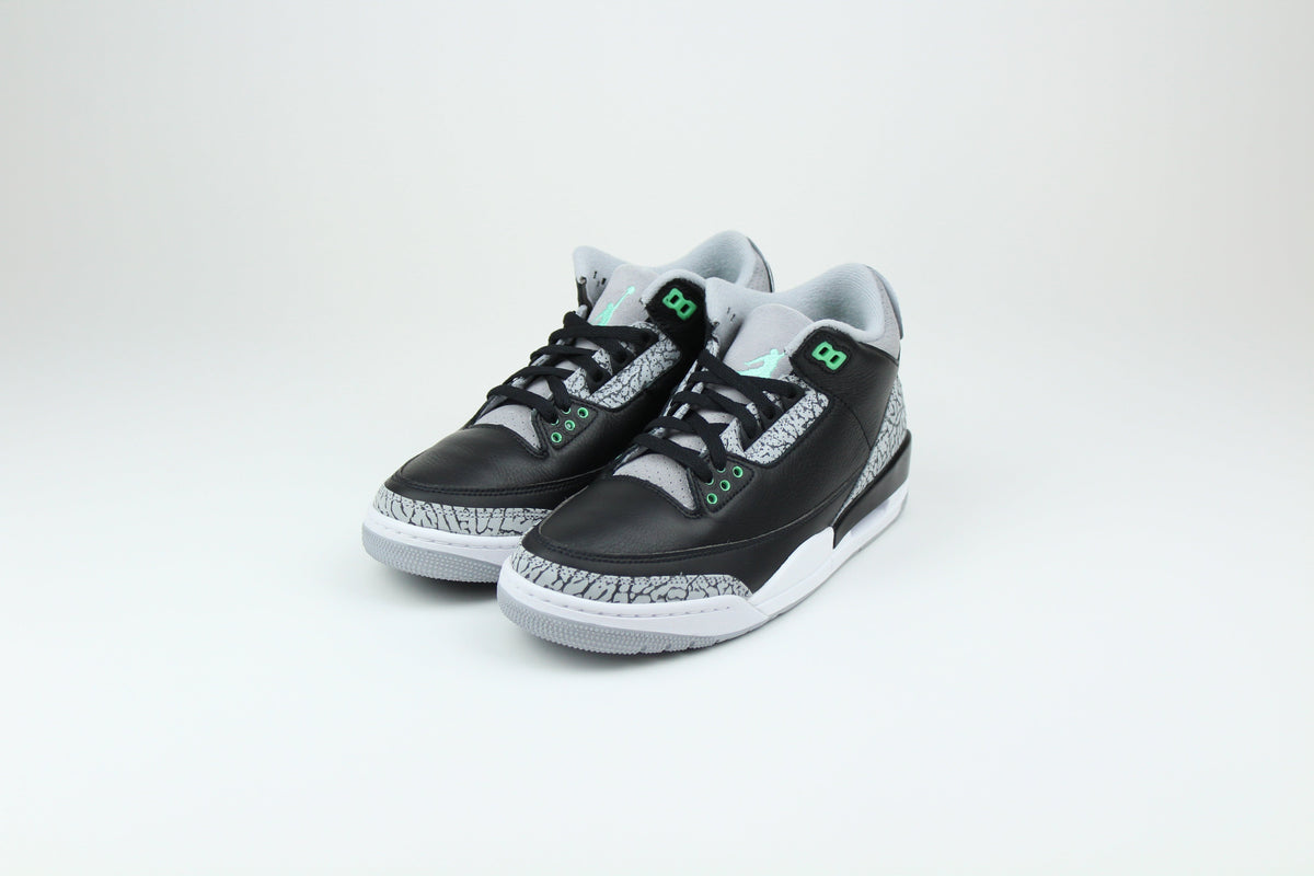 Air Jordan 3 'Green Glow'