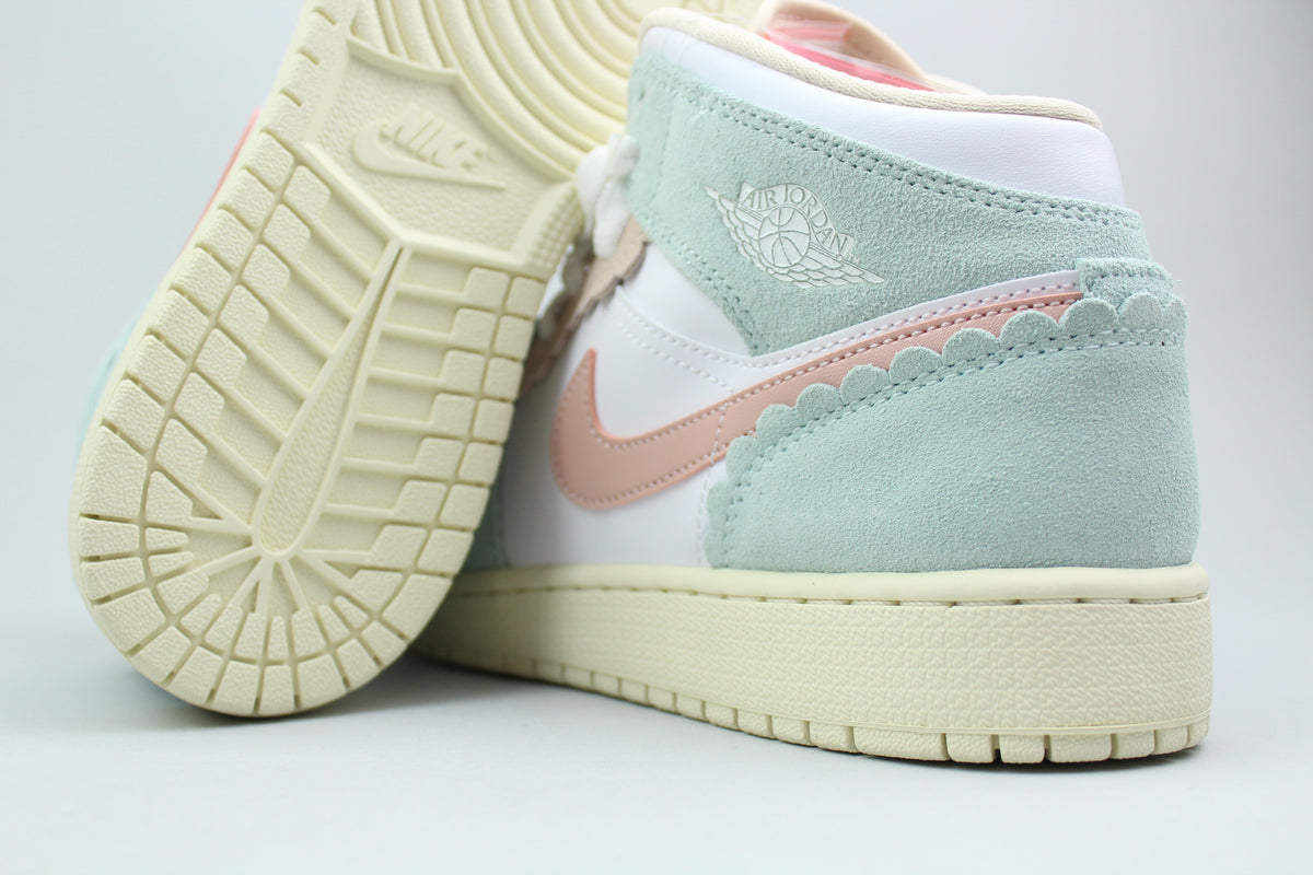 Air Jordan 1 Mid SE 'Pink Oxford'