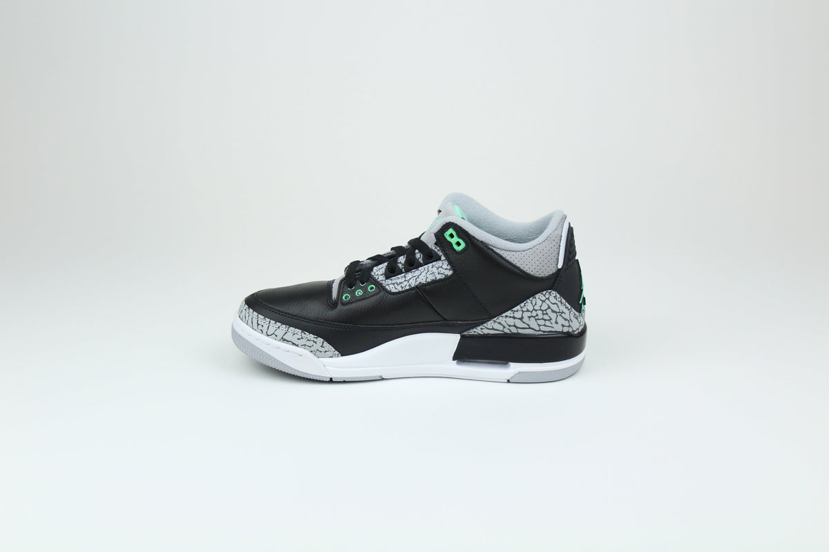 Air Jordan 3 'Green Glow'