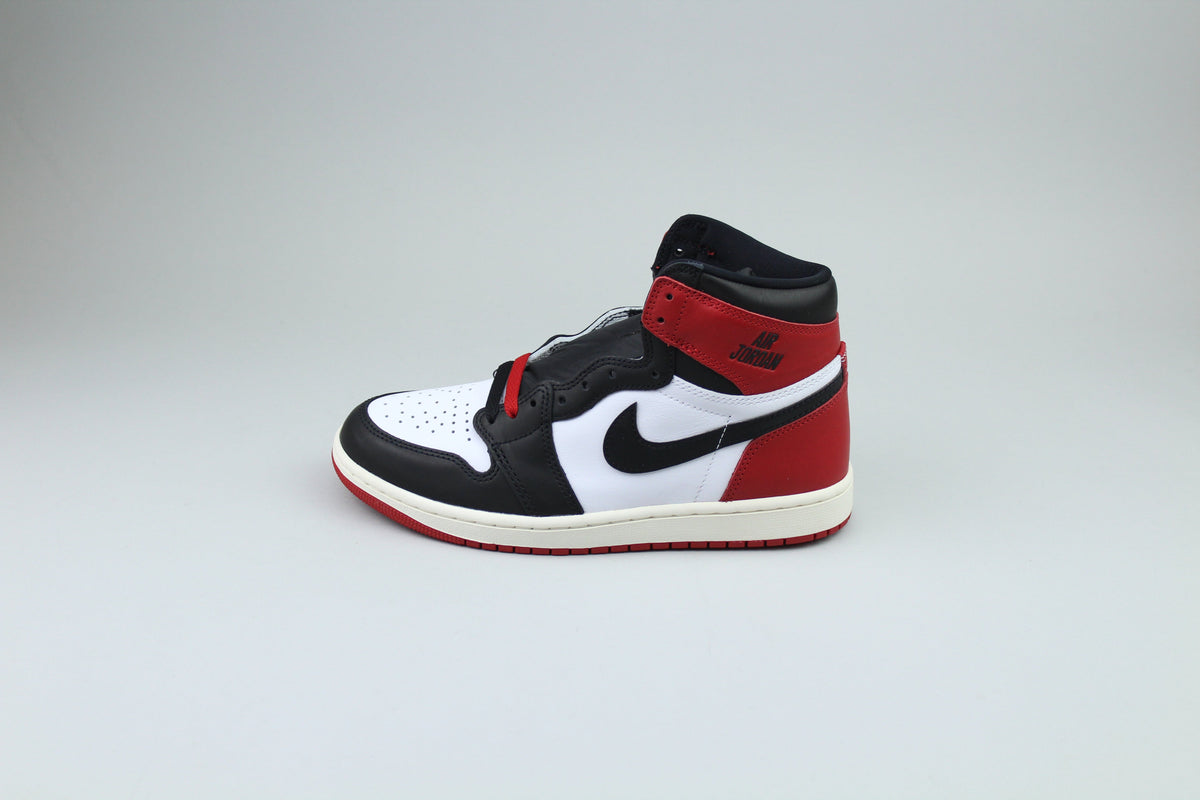 Air Jordan 1 Retro High OG 'Black Toe Reimagined'