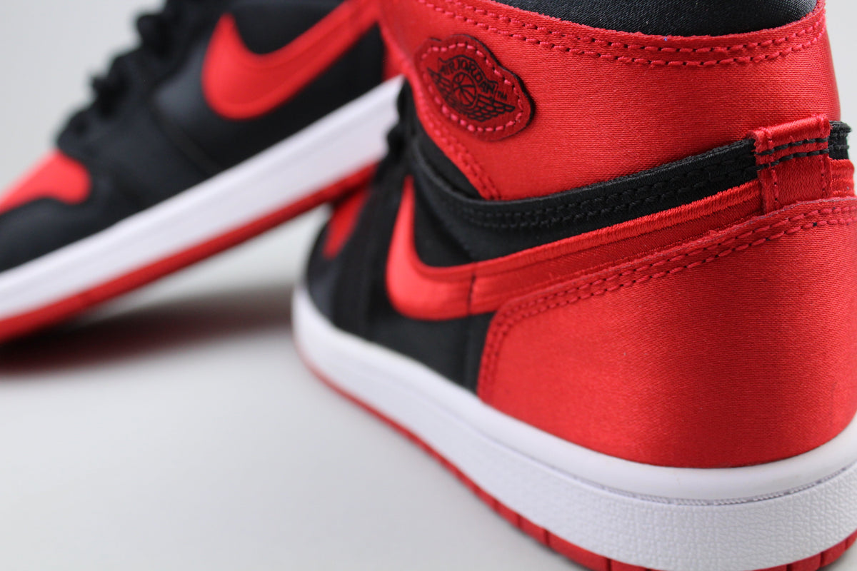 Air Jordan 1 'Satin Bred' (PS)