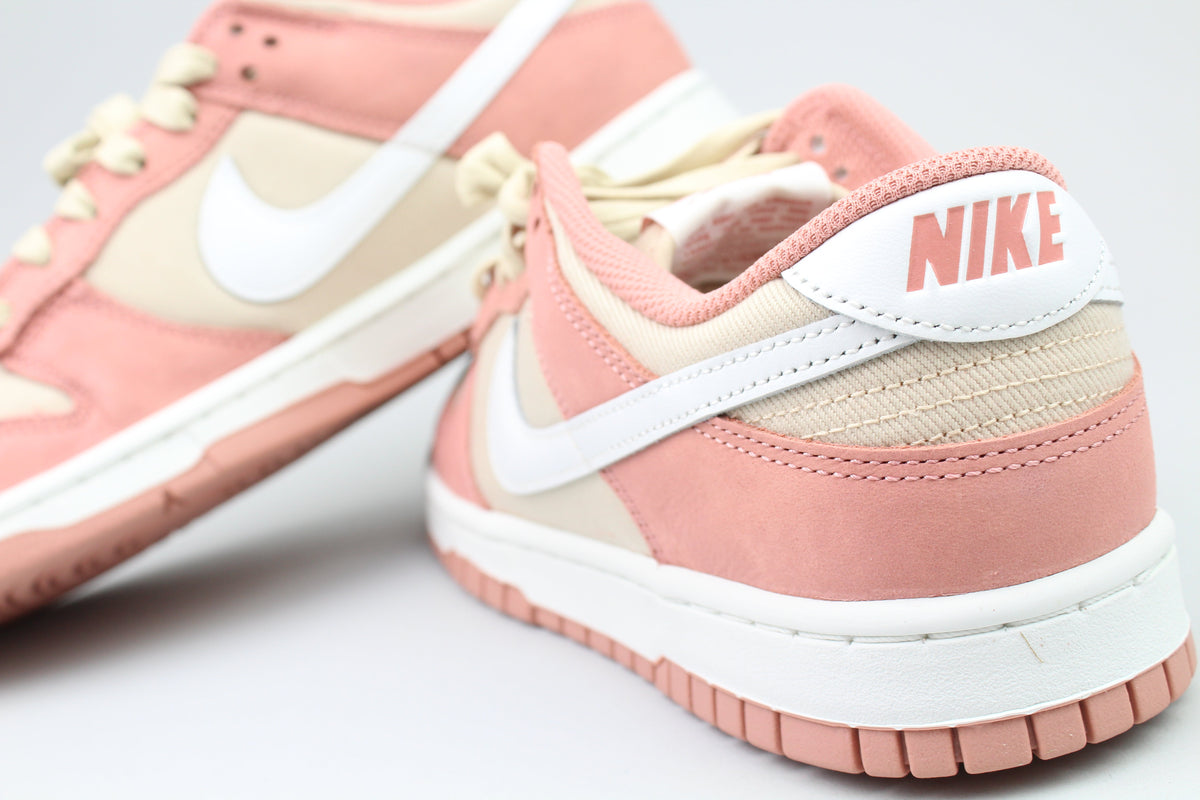 Nike Dunk Low 'Red Stardust'