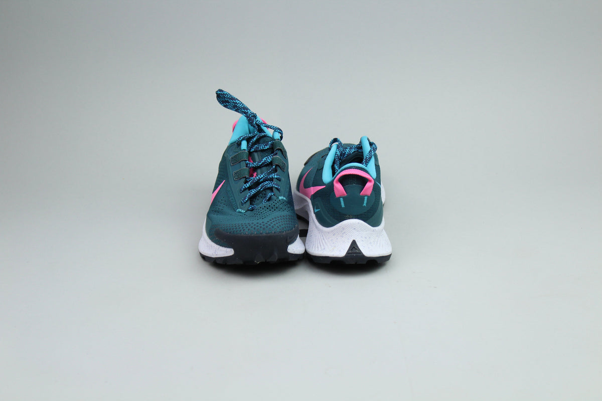 Pegasus Trail 3 Dark 'Teal Green Pink Glow' - Size 36.5 (ARCHIVE)