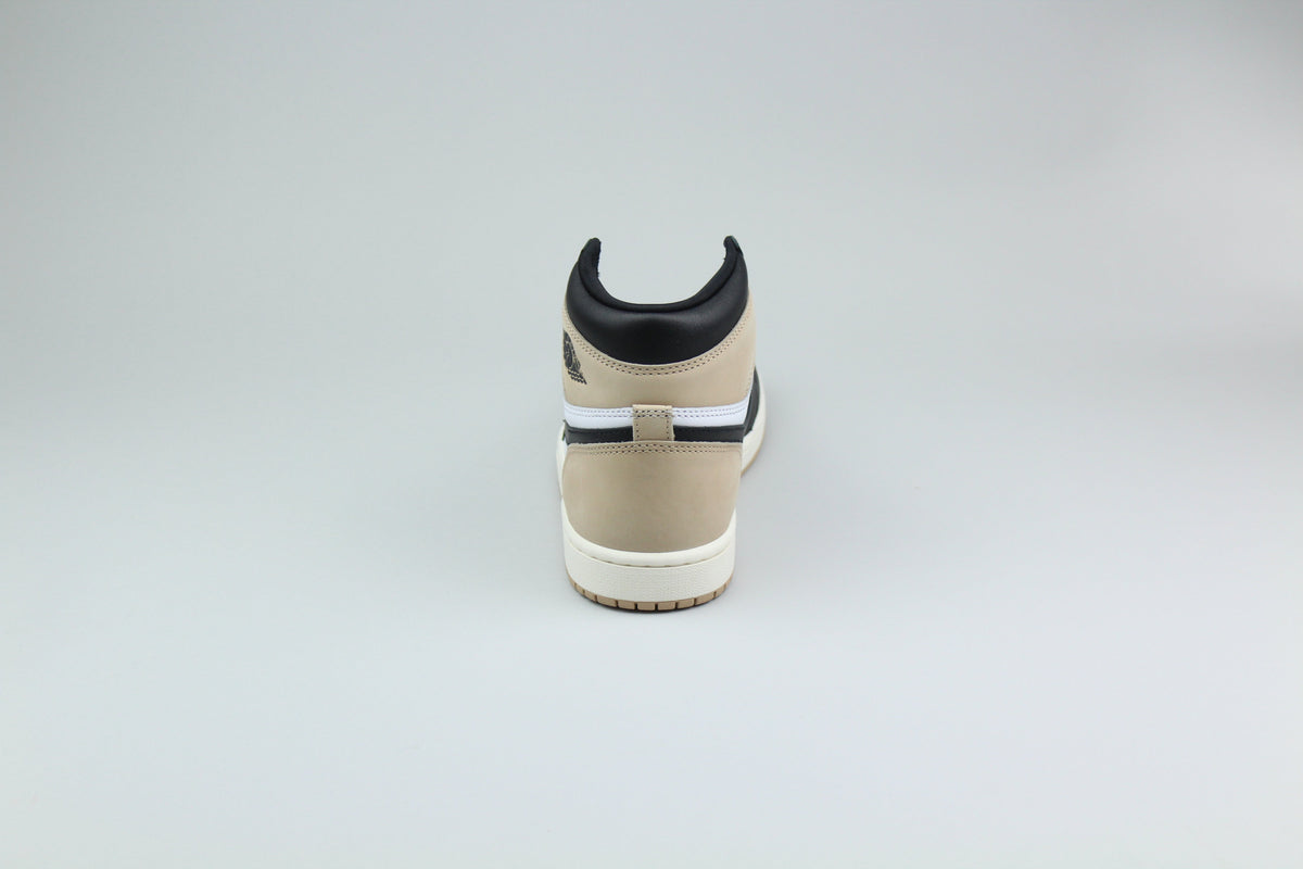 Air Jordan 1 Retro High OG 'Latte'