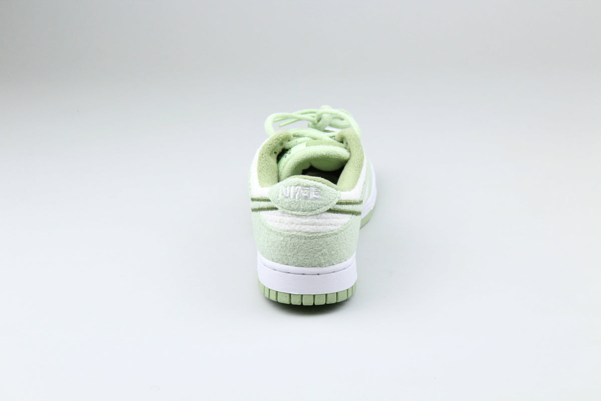 Nike Dunk Low SE Fleece Pack 'Honeydew'