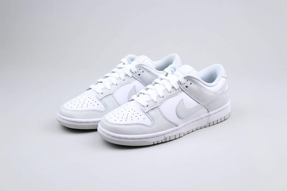 Nike Dunk Low 'Photon Dust' (W)