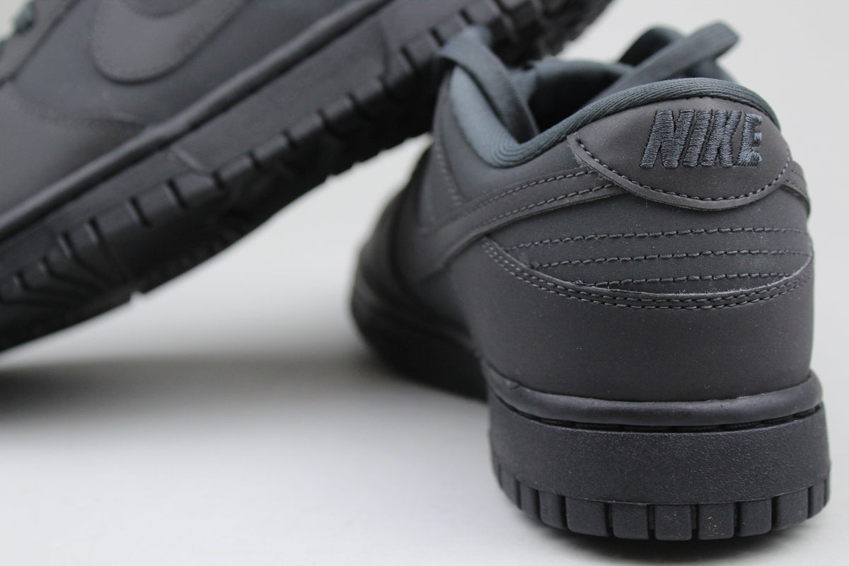 Nike Dunk Low 'Cyber Reflective'