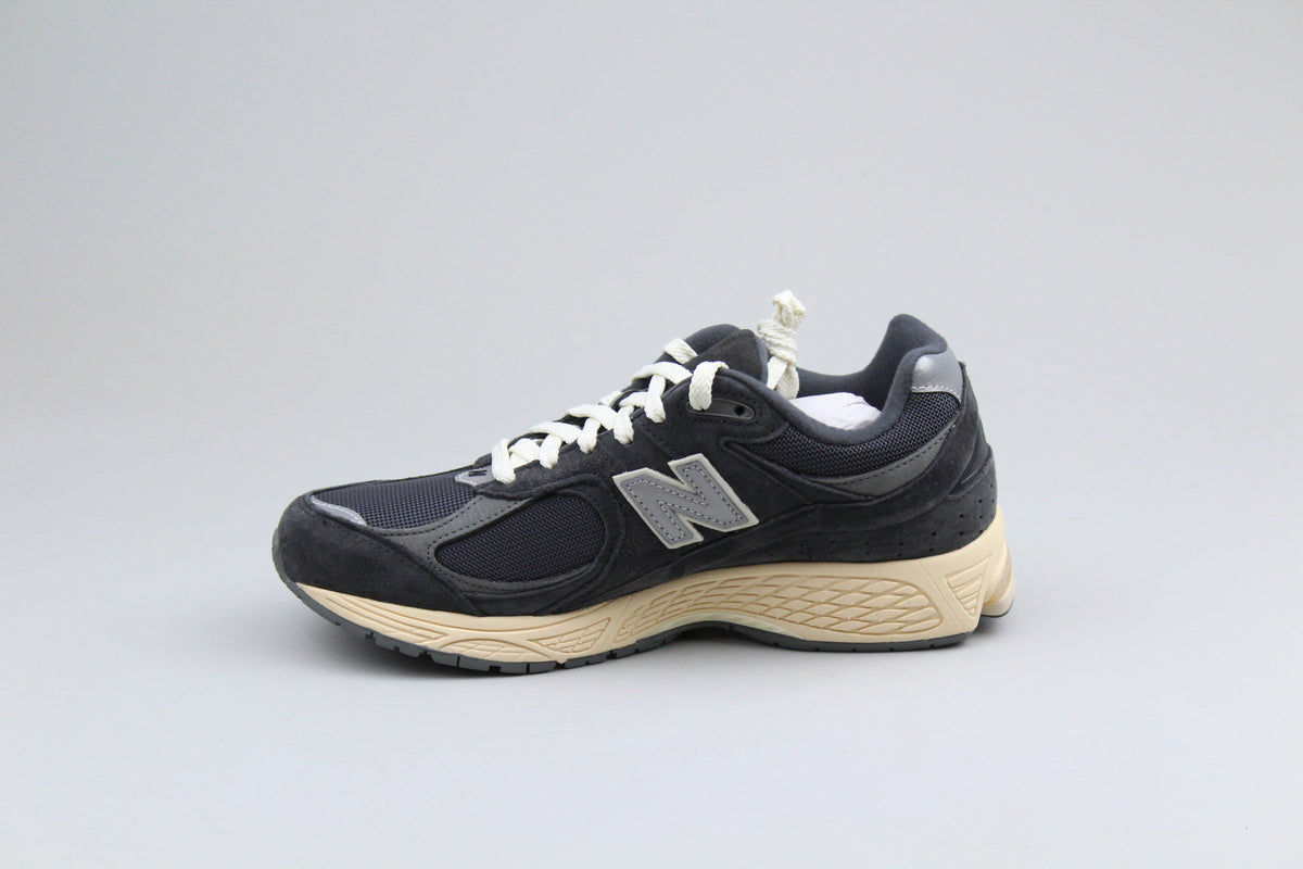 New Balance 2002 'Phantom'