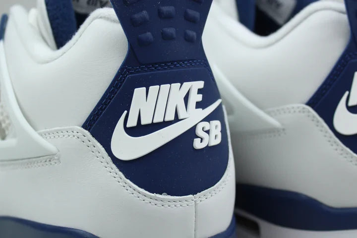Nike SB x Air Jordan 4 'Navy'